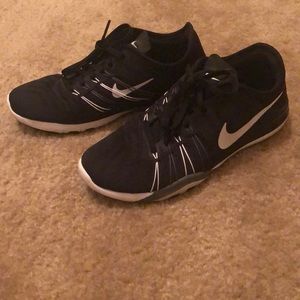 Nike Free Run! Size 7 women’s, only worn twice!